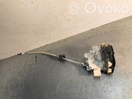Audi A3 S3 8P Zamek drzwi przednich 
