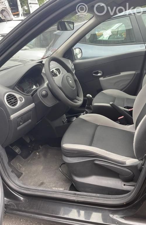 Renault Clio III Elektryczny wentylator chłodnicy 