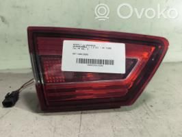 Renault Clio IV Lampă spate în capacul portbagajului 