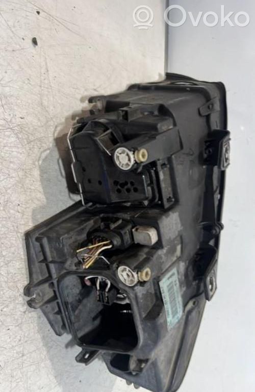 Audi A4 S4 B6 8E 8H Phare frontale