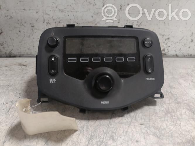 Toyota Aygo AB40 Panel / Radioodtwarzacz CD/DVD/GPS