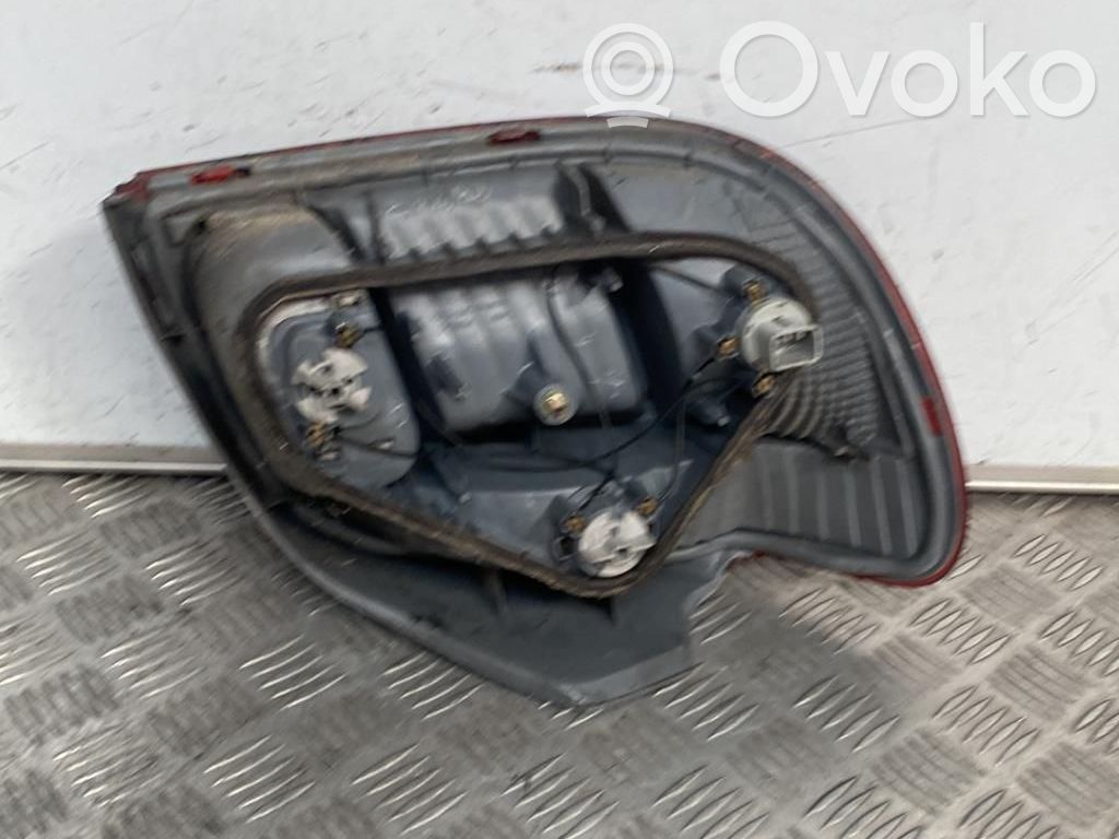 Toyota Yaris Lampă spate în caroserie 