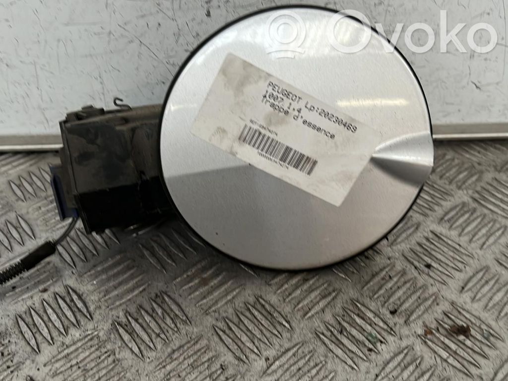 Peugeot 1007 Bouchon, volet de trappe de réservoir à carburant