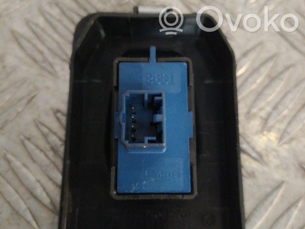 Interruptor del elevalunas eléctrico   6490H0