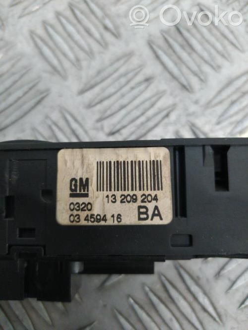 Opel Astra H Interrupteur commade lève-vitre
