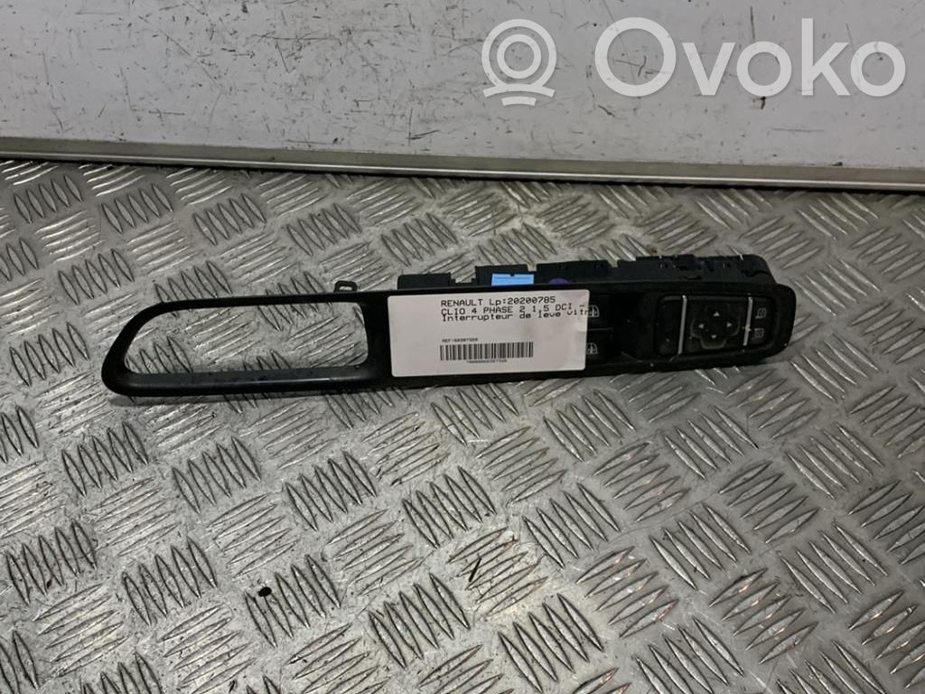 Renault Clio IV Przyciski szyb 