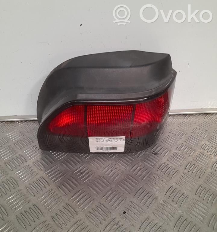 Renault Clio I Feux arrière / postérieurs