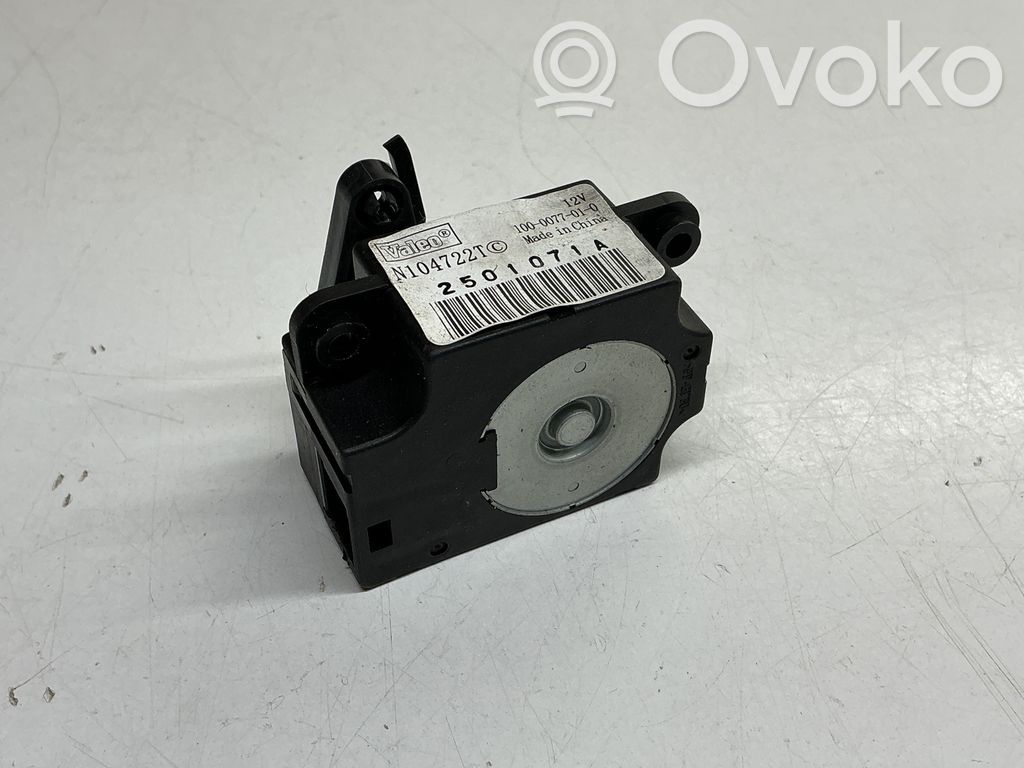 Nissan Note (E11) Motor/actuator clapetă aer 