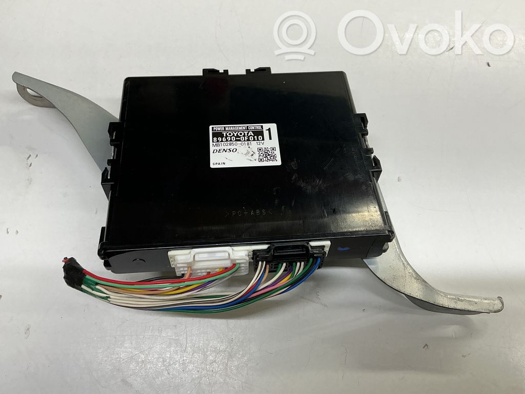 Other control units/modules   896900F010,MB1028500181