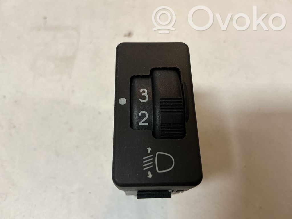 Toyota Aygo AB10 Interruptor de control de altura del faro delantero 