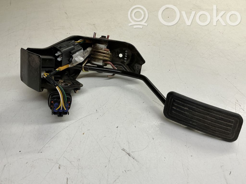 Toyota Avensis T250 Accelerator throttle pedal 