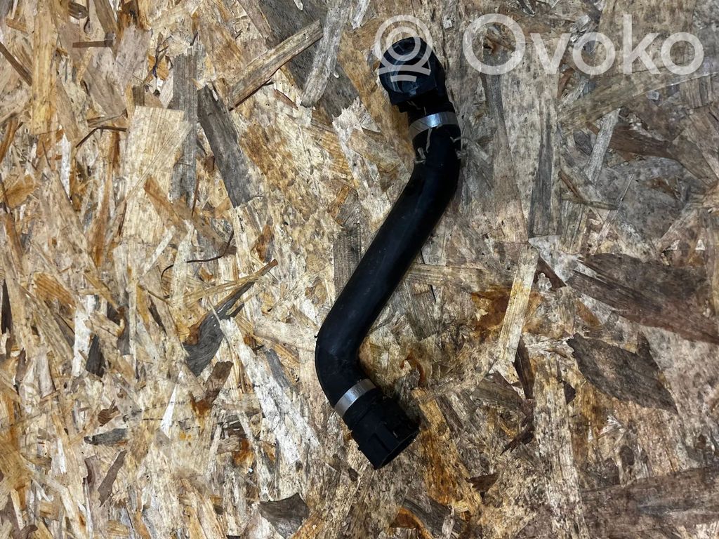 Jaguar F-Type Tubo flessibile del liquido di raffreddamento del motore 