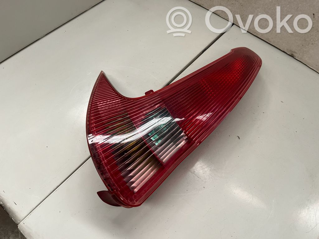 Peugeot 206 Luz trasera/de freno 