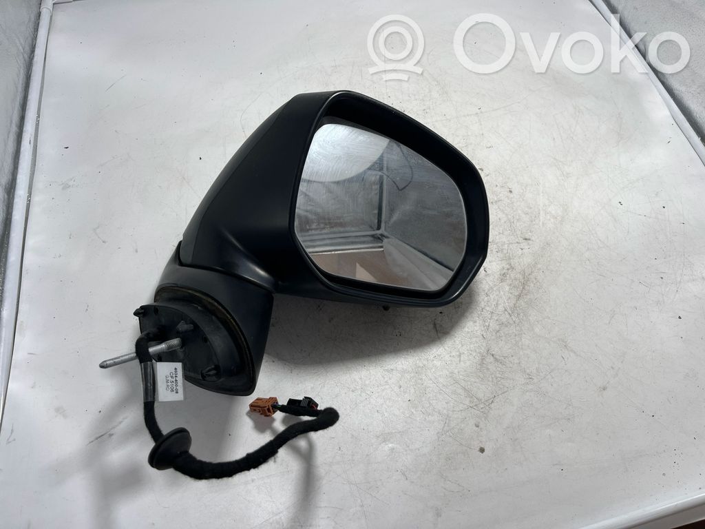 Front door electric wing mirror   E8024676,E8030015