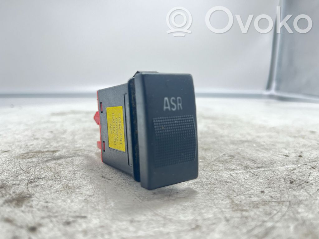 Interruptor de control de tracción (ASR)   8D0927133