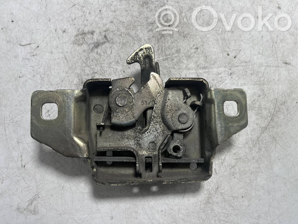 Engine bonnet/hood lock/catch   257616