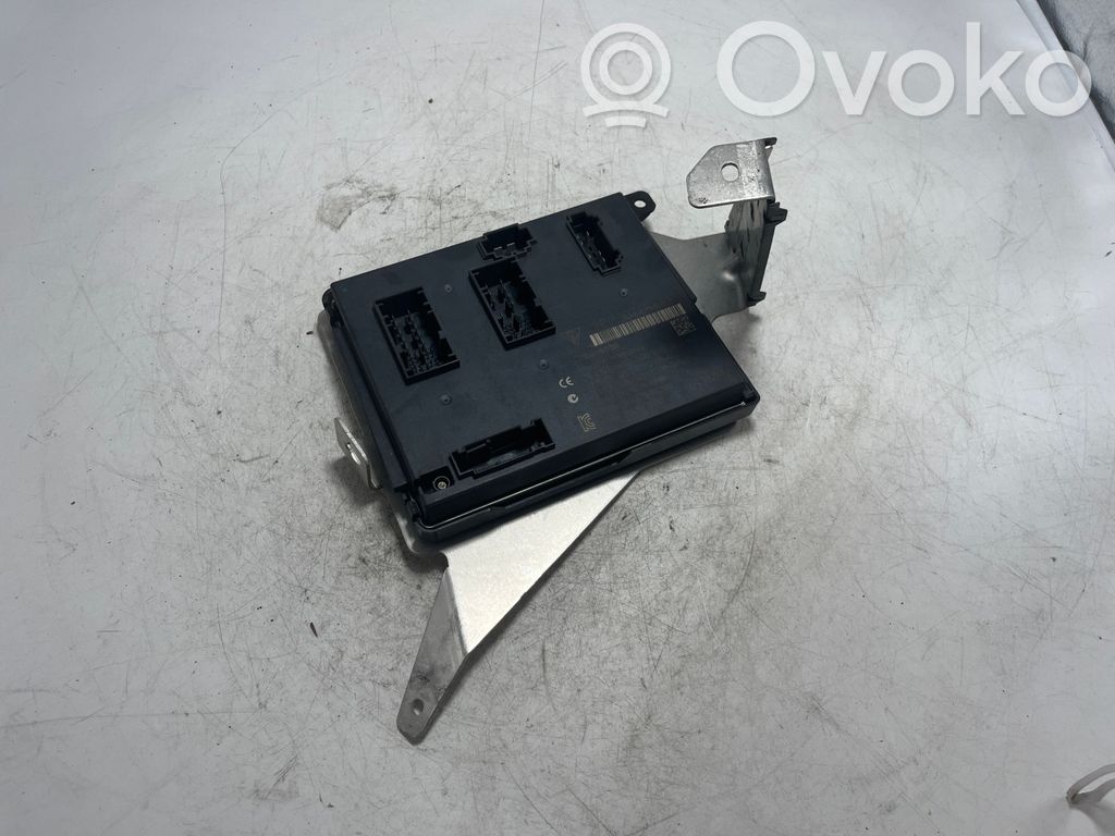 Porsche Cayenne (92A) Module confort 