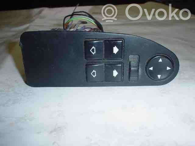 Electric window control switch   8368967