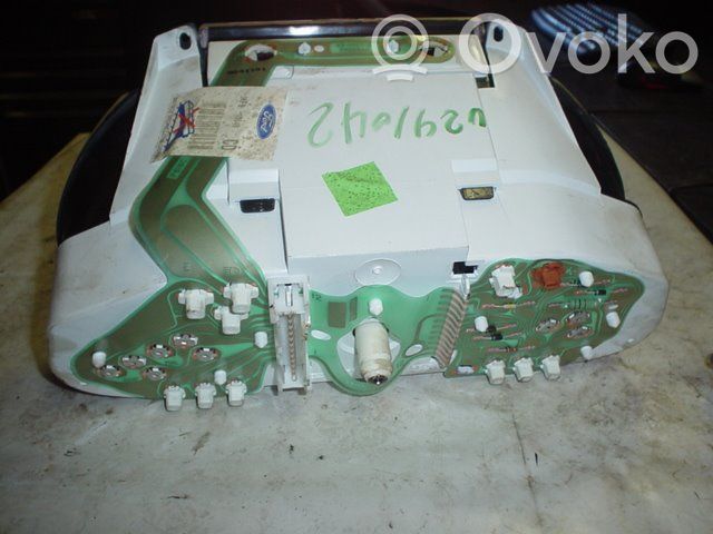 Ford Escort Speedometer (instrument cluster) 