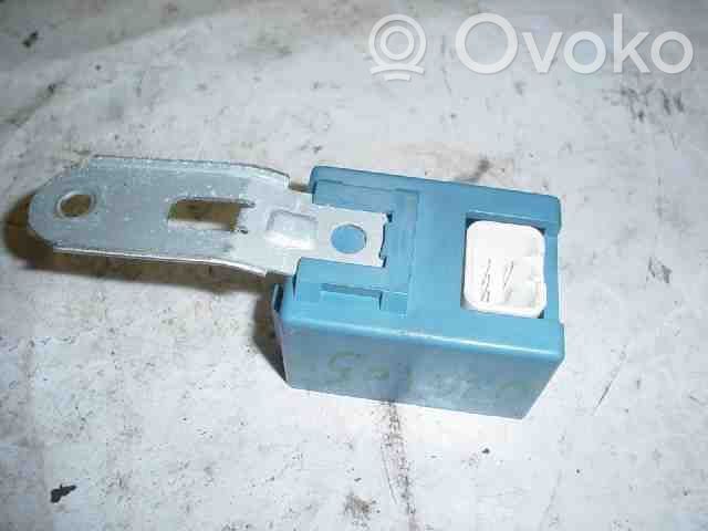 Window wiper relay   8594012091
