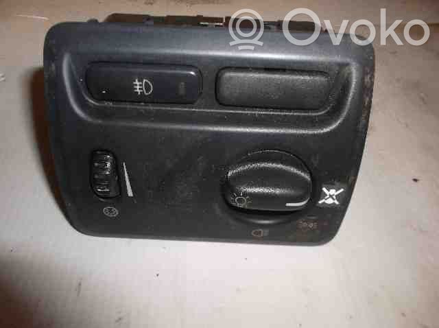 Light switch   30739311