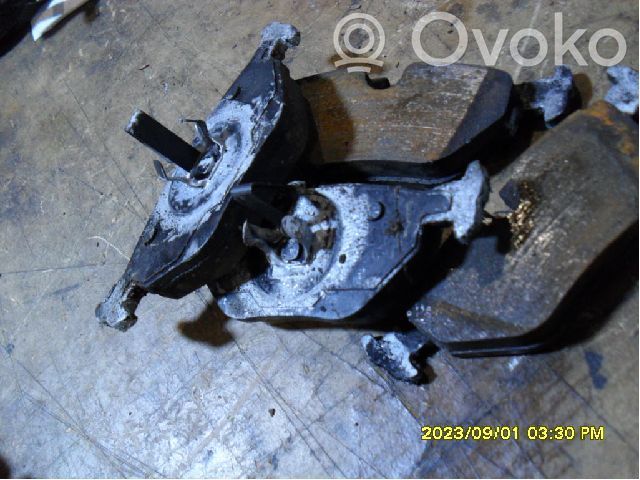 Brake pads (front)