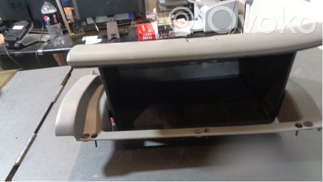 Toyota Corolla E110 Daiktadėžės (bordačioko) komplektas 