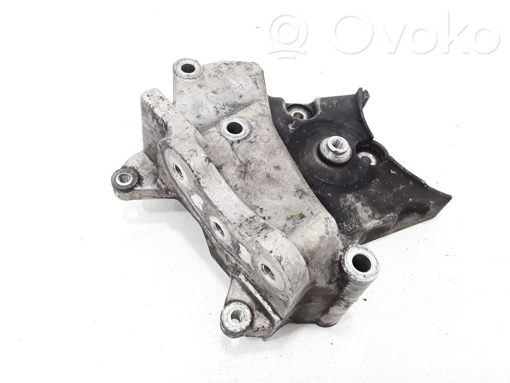Saab 9-3 Ver2 Engine mounting bracket 