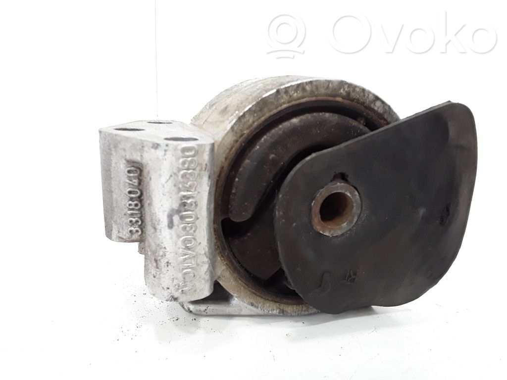 Volvo S40, V40 Engine mount bracket 