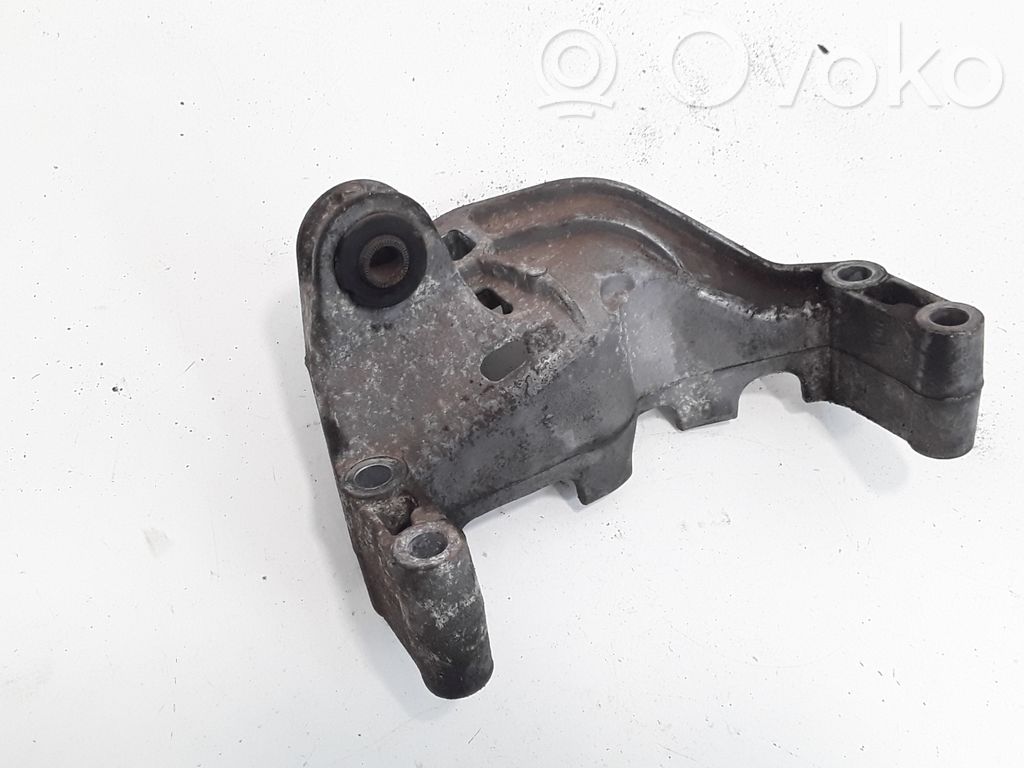 Mini One - Cooper R50 - 53 Engine mounting bracket 