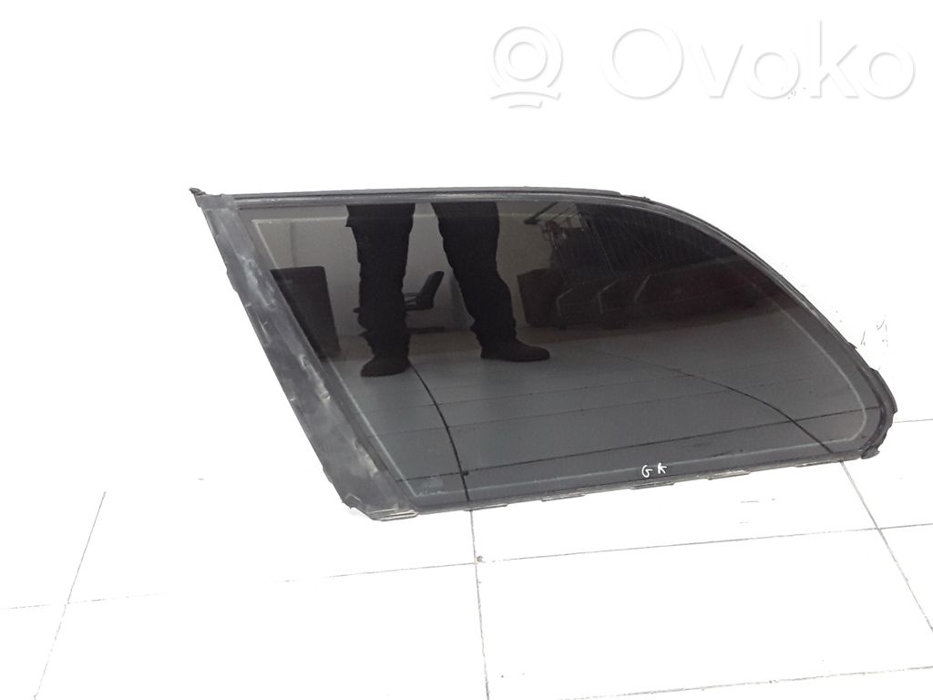 Rear side window