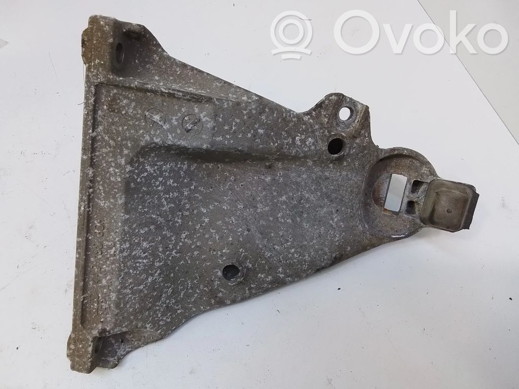 Audi A6 S6 C4 4A Engine mounting bracket 