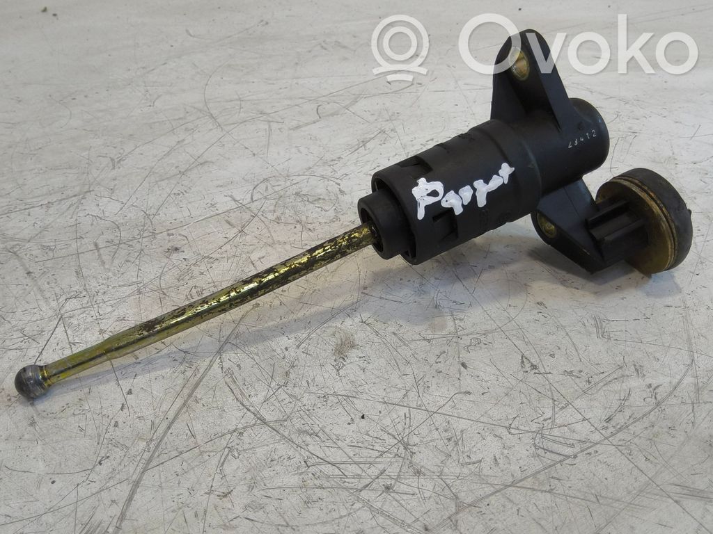 Volkswagen PASSAT B5.5 Główny cylinder sprzęgła 