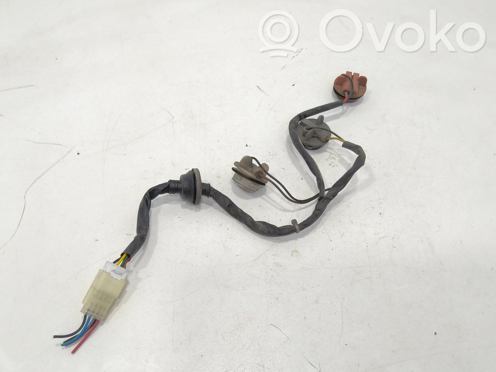 KIA Ceed Cubierta del soporte de la lámpara de la luz trasera 