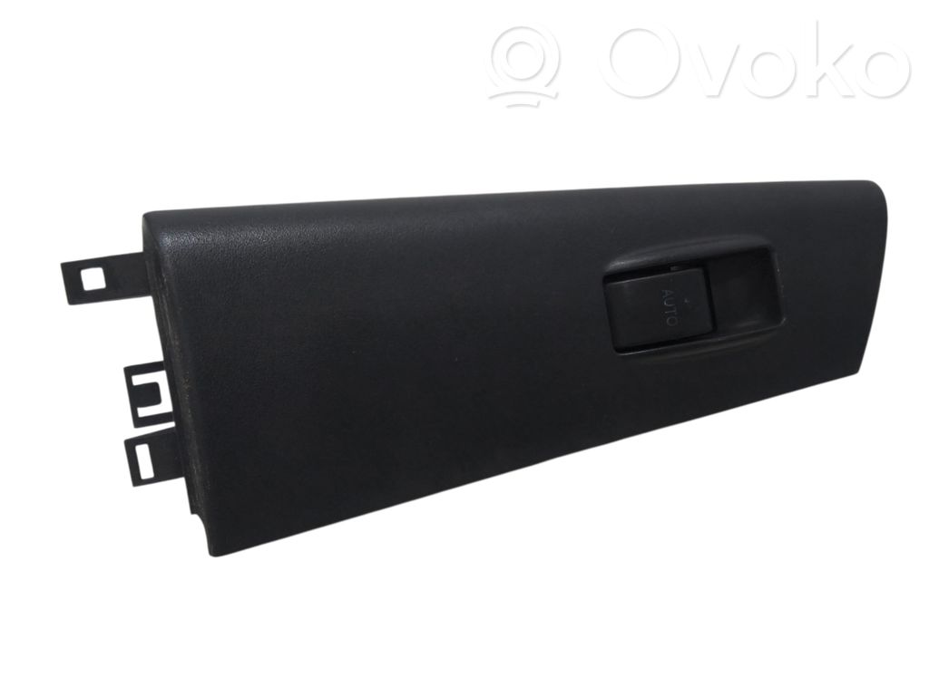 Toyota Corolla E120 E130 Electric window control switch 