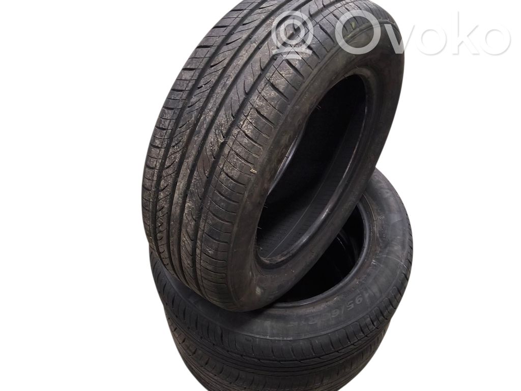 Neumático de verano R15