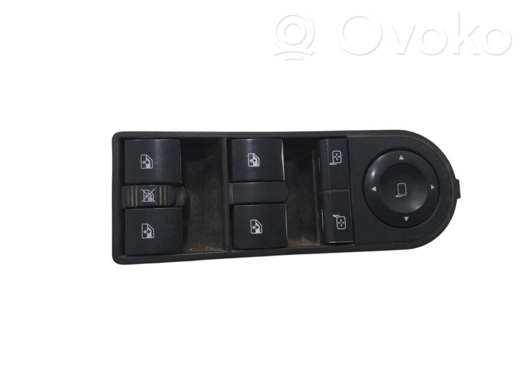 Opel Astra H Electric window control switch 