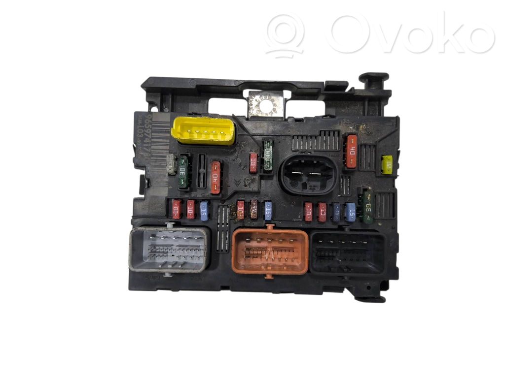 Citroen C2 Drošinātāju bloks 
