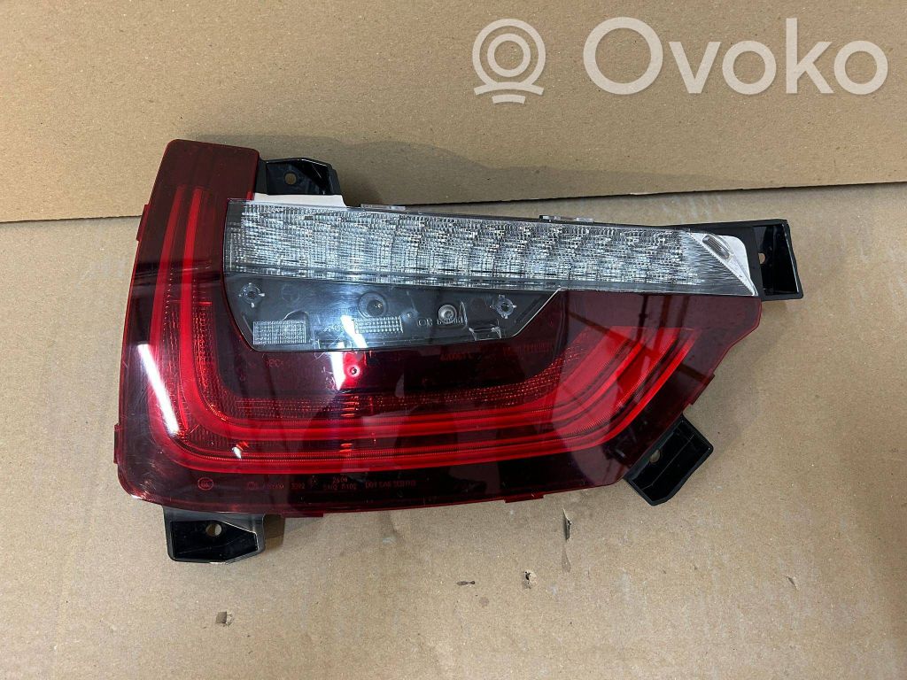 Lampy tylnej klapy bagażnika   7389605,106200010,22101226042