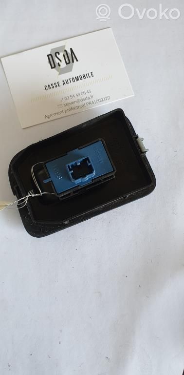Electric window control switch   00006490H0