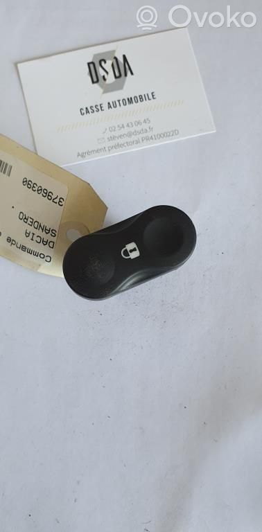 Dacia Sandero Buton comutator închidere centralizată 
