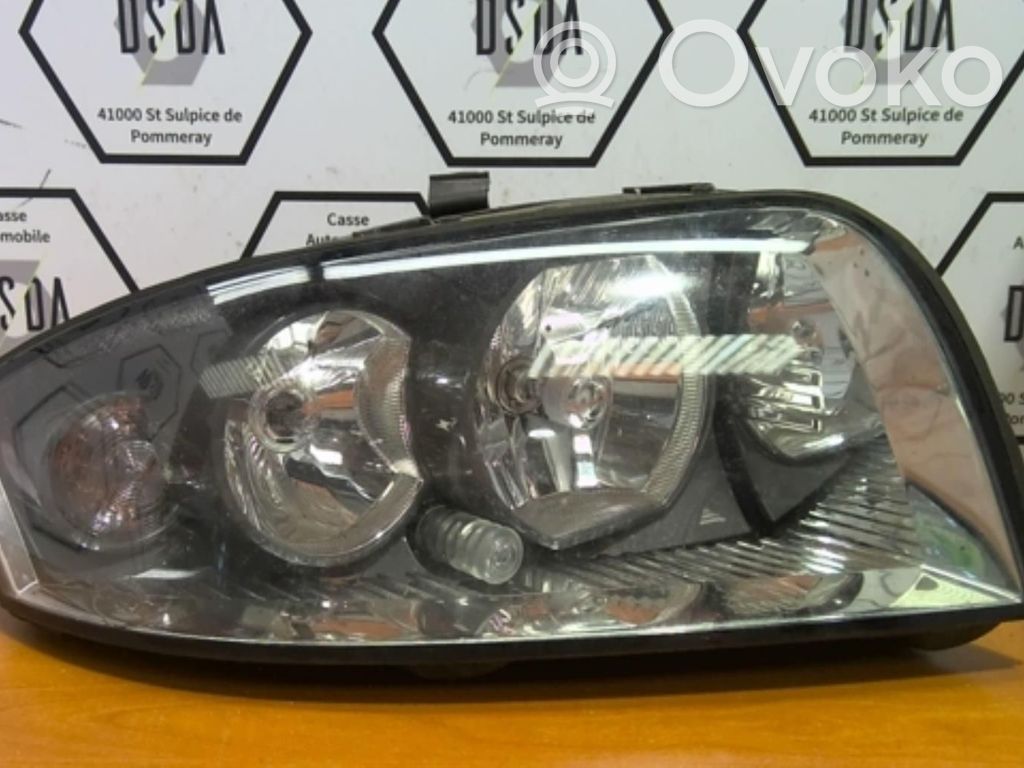 Audi A2 Headlight/headlamp 