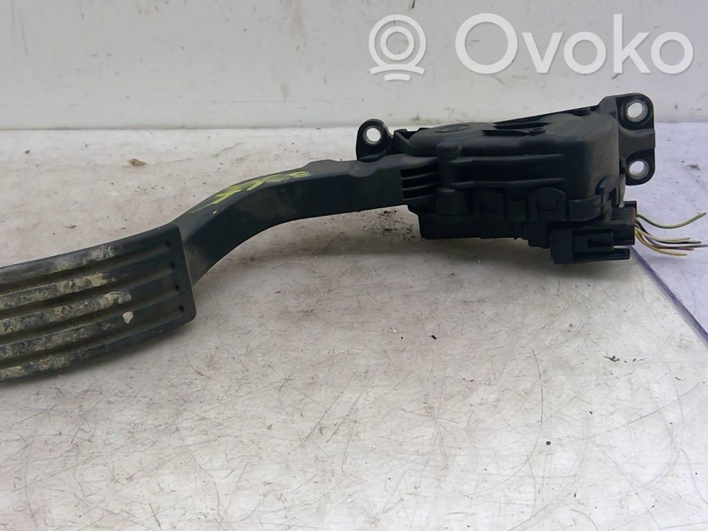 Ford Focus Accelerator throttle pedal 
