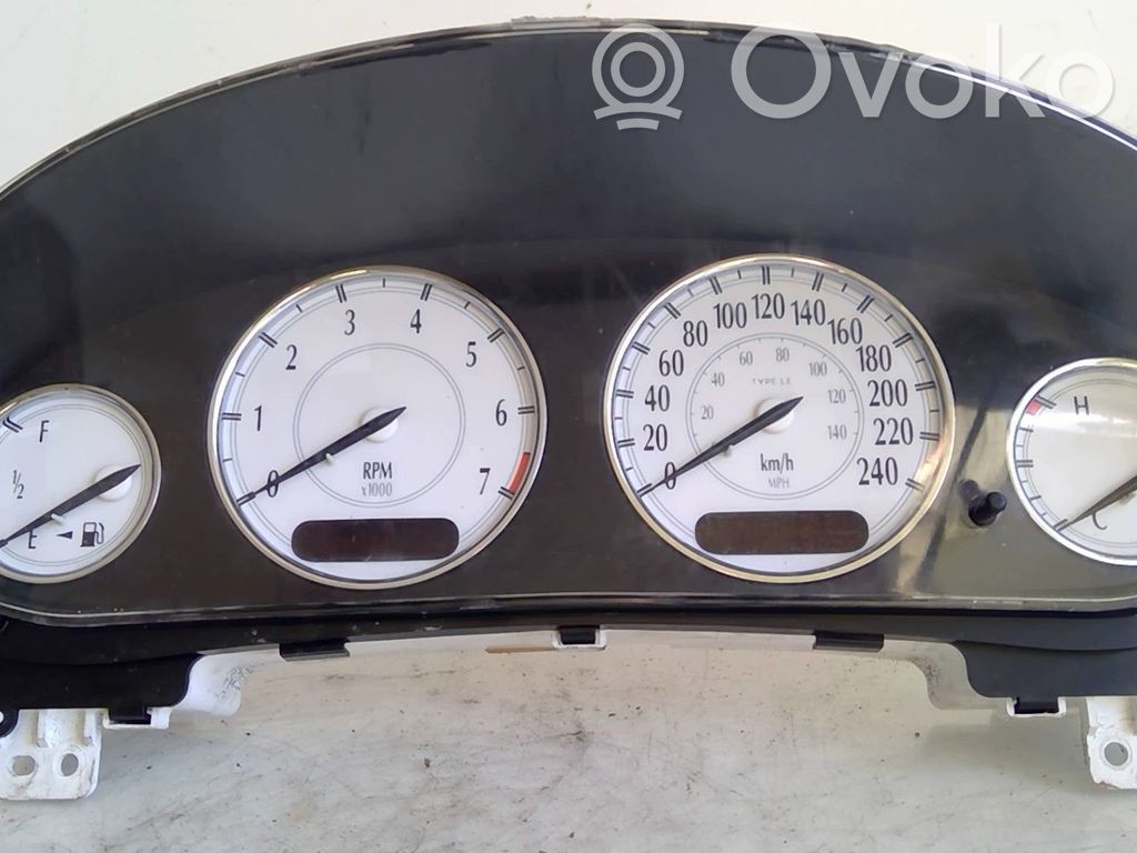 Speedometer (instrument cluster)