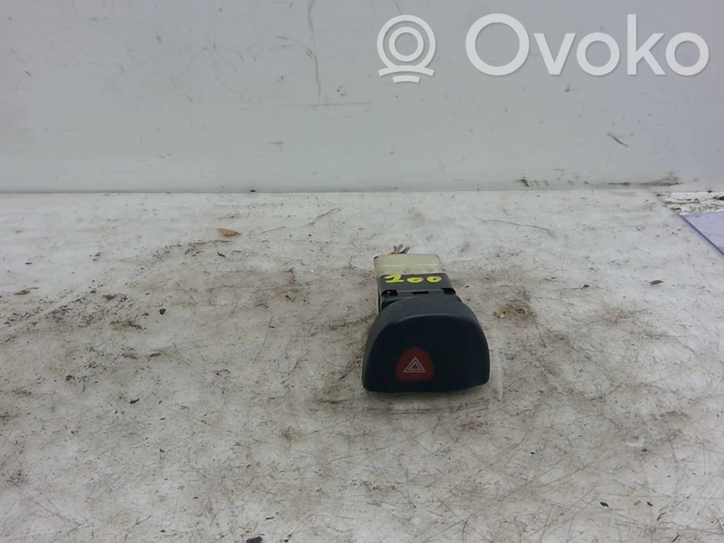 Renault Megane I Botón interruptor de luz de peligro 