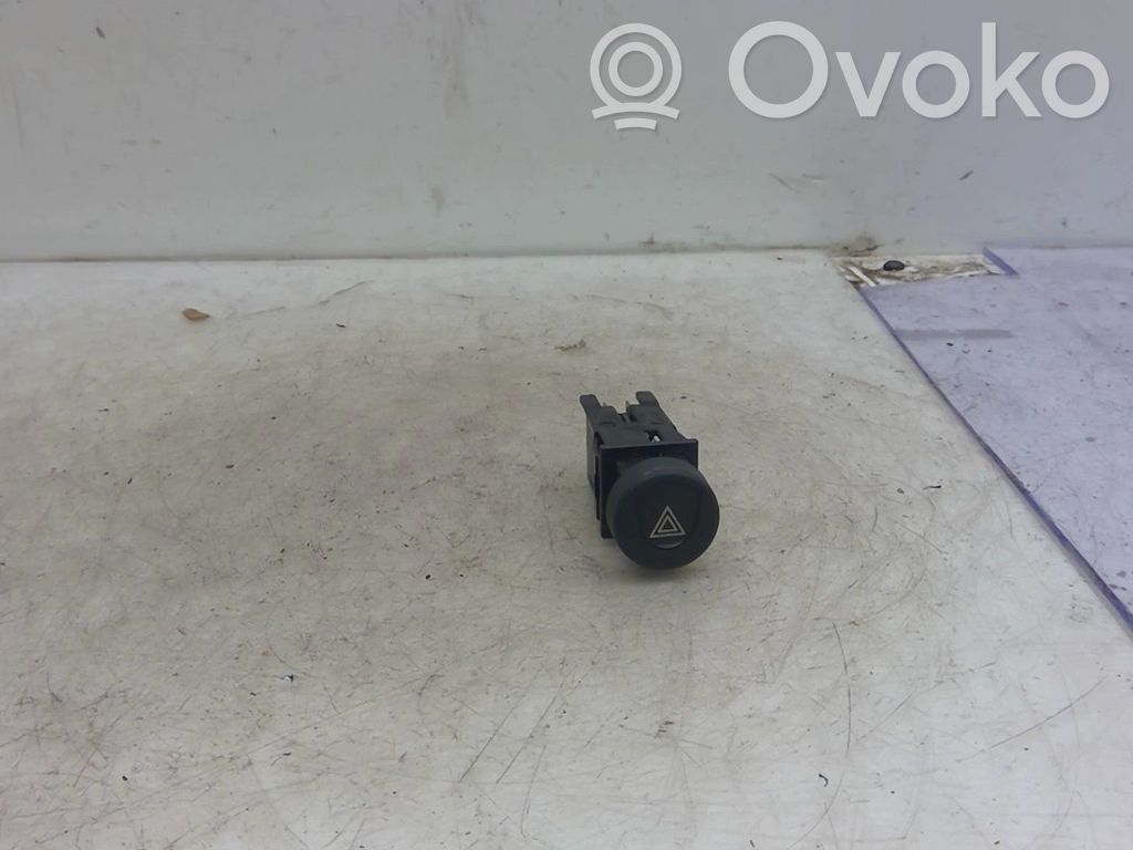 Peugeot 306 Hazard light switch 