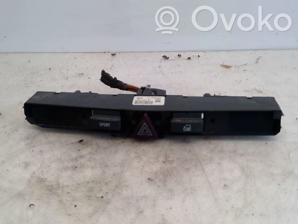 Opel Astra H Schalter Warnblinkanlage 
