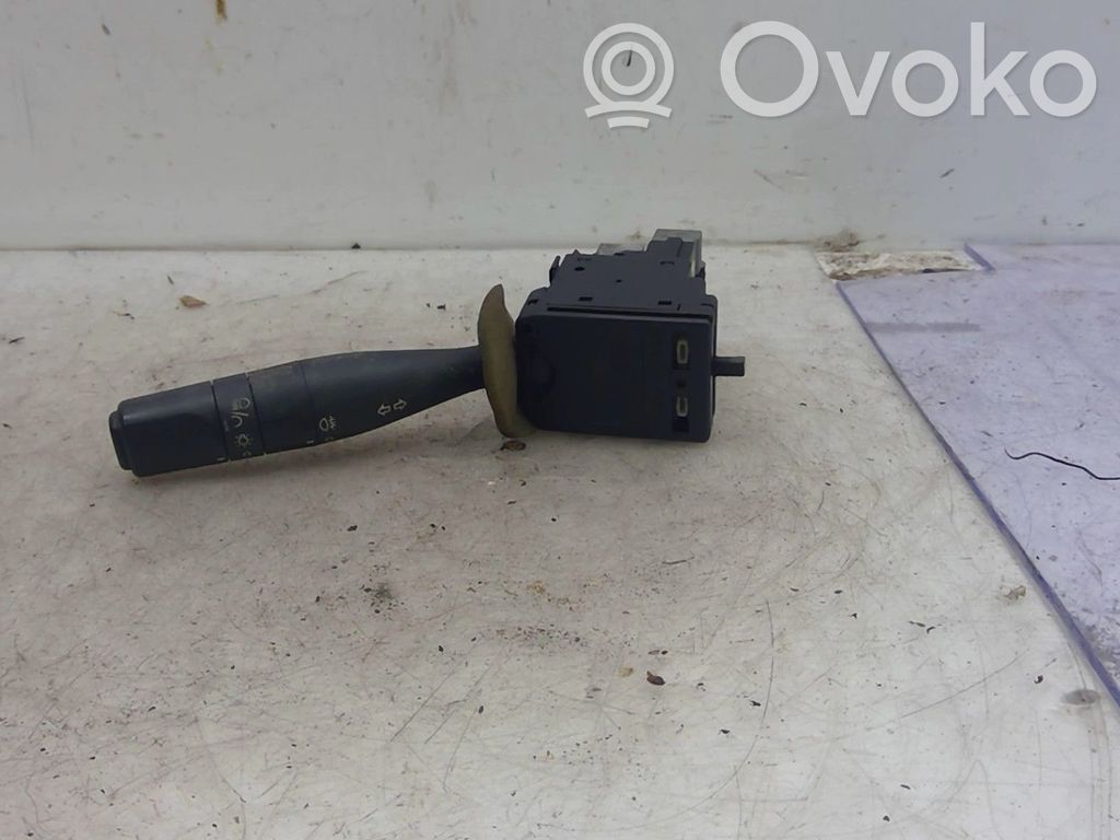 Citroen Saxo Commodo de clignotant 