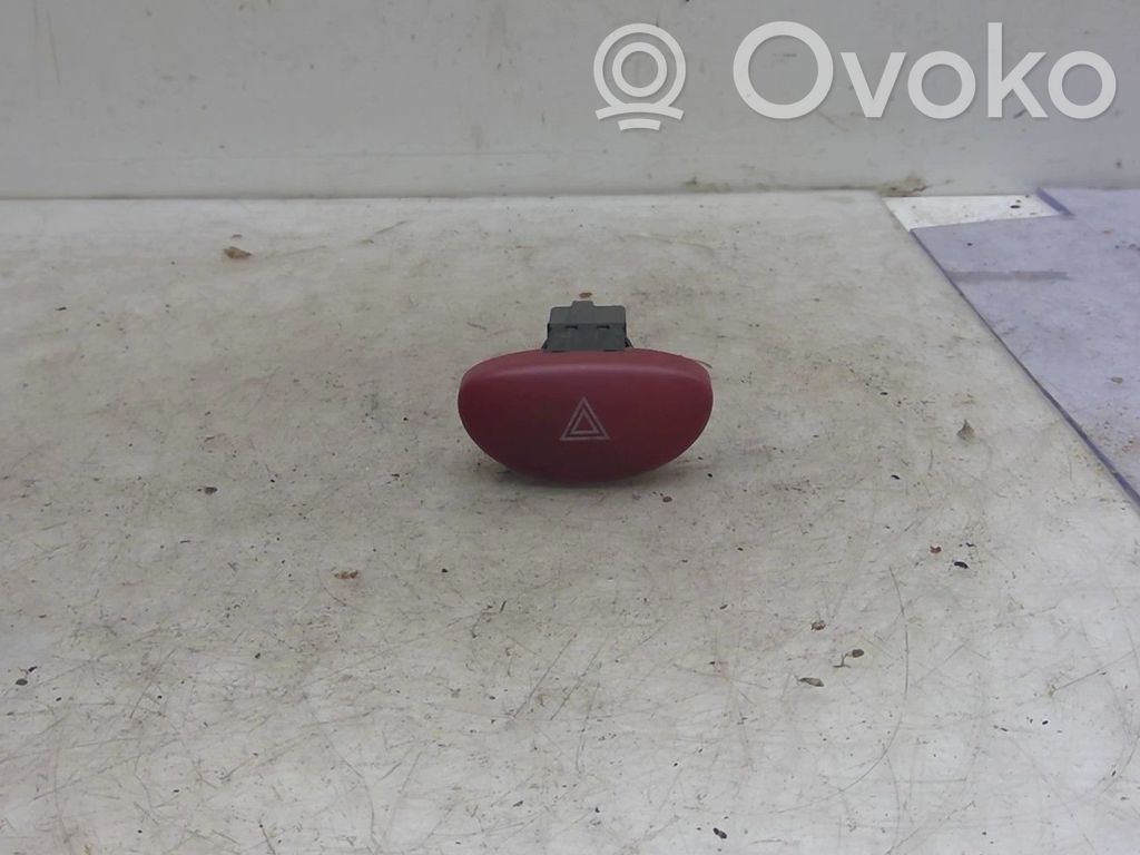Peugeot 206 Hazard light switch 