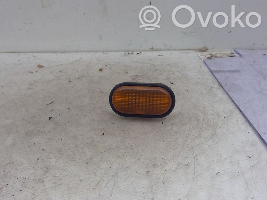 Renault Clio I Front indicator light 